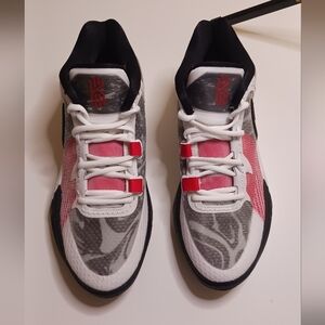 Nike Kyrie's "8" Athletic Shoes